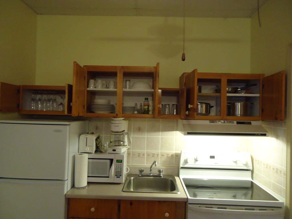 Auberge Familiale La Veranda Труа-Рів'єр Номер фото